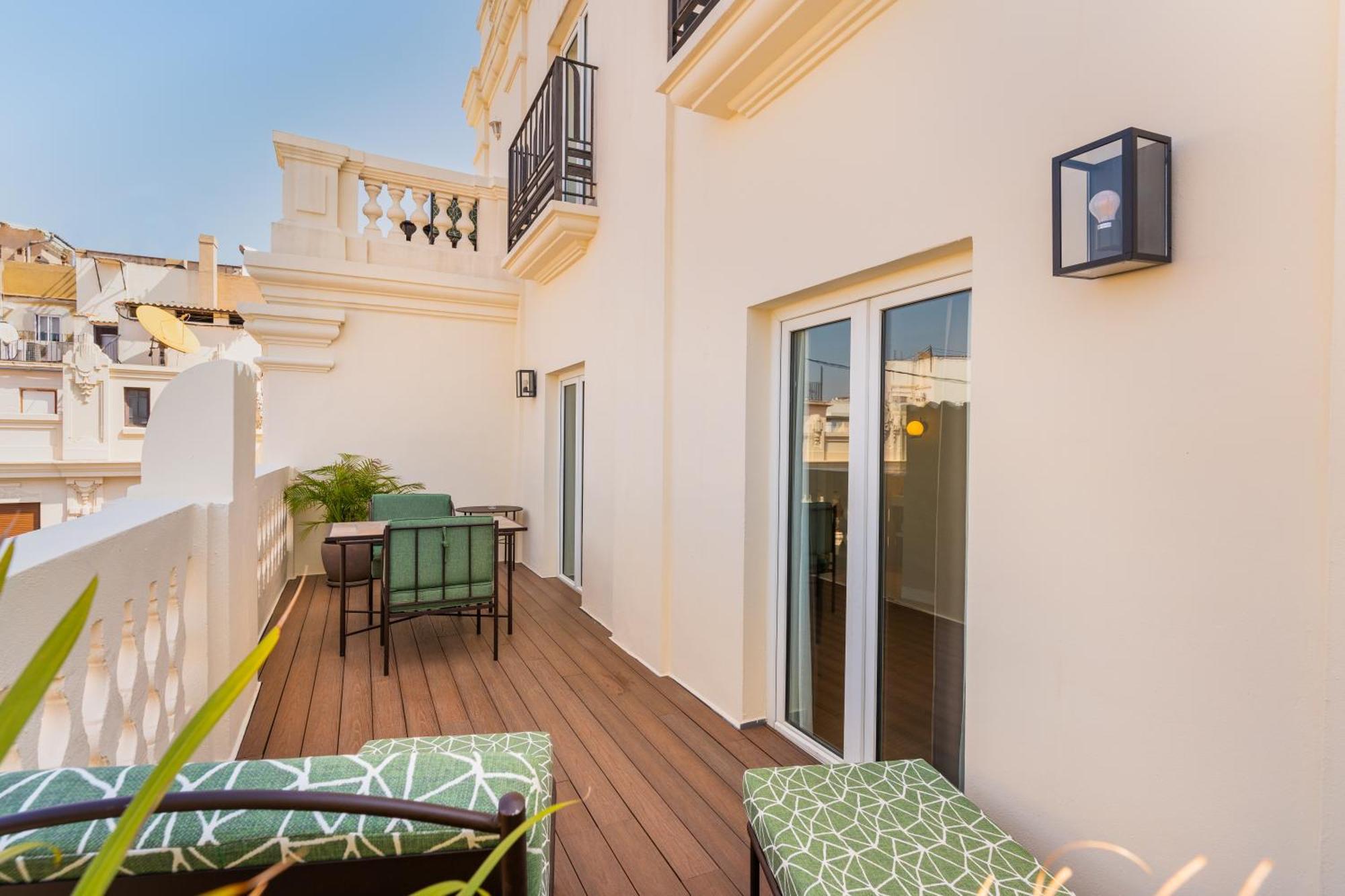Melia Plaza Valencia Hotell Exteriör bild